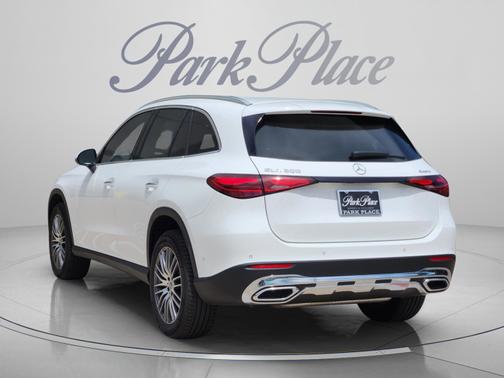 Polar White 2025 Mercedes-Benz GLC 300 4MATIC