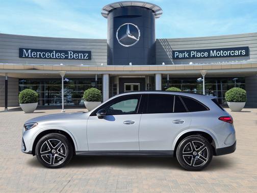 2025 Mercedes-Benz GLC 300 4MATIC
