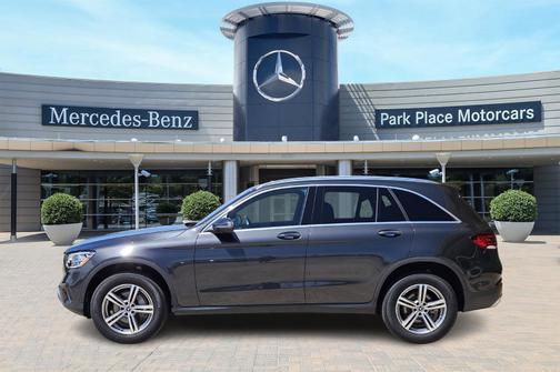 2022 Mercedes-Benz GLC 300