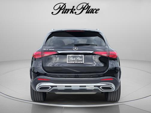 Black 2023 Mercedes-Benz GLC 300