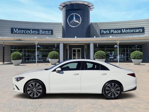 2023 Mercedes-Benz CLA 250 