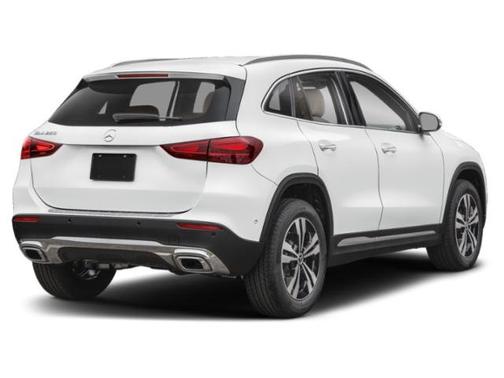 MANUFAKTUR Patagonia Red Metallic 2026 Mercedes-Benz GLA 250