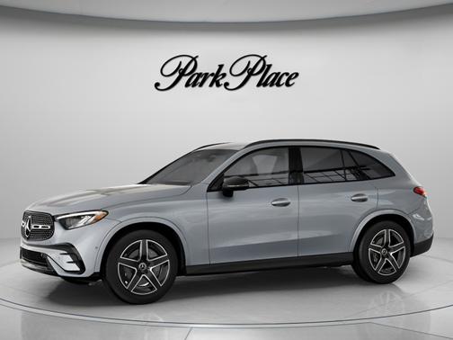 2025 Mercedes-Benz GLC 300 
