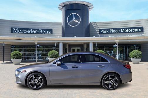 2022 Mercedes-Benz A-Class 