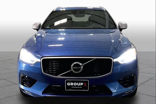 Bursting Blue Metallic 2019 Volvo XC60 T6 R-Design