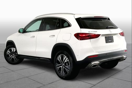 Polar White 2025 Mercedes-Benz GLA 250 4MATIC