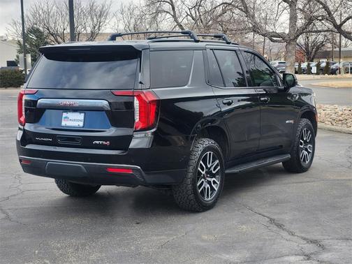 2022 GMC Yukon AT4