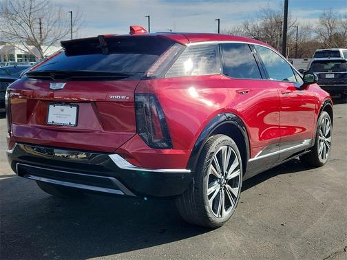 2026 Cadillac OPTIQ Premium Luxury