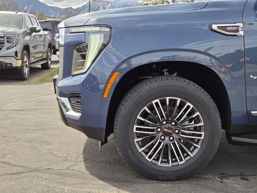 Metallic 2026 GMC Yukon Elevation