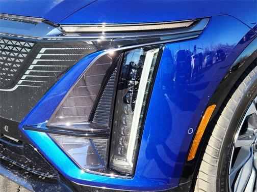 2024 Cadillac LYRIQ Sport