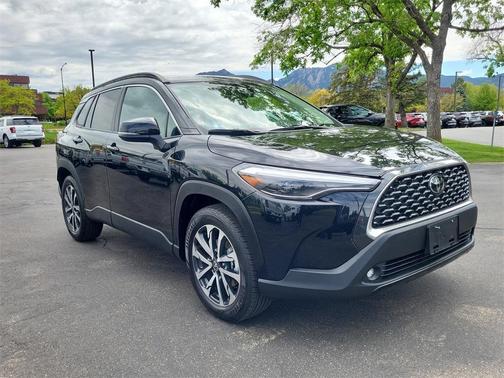 2023 Toyota Corolla Cross XLE