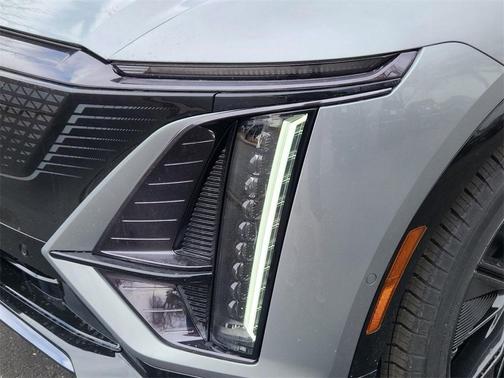 2025 Cadillac LYRIQ Sport