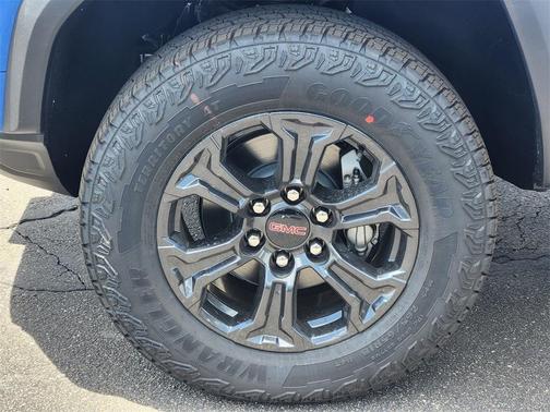 2025 GMC Canyon Elevation