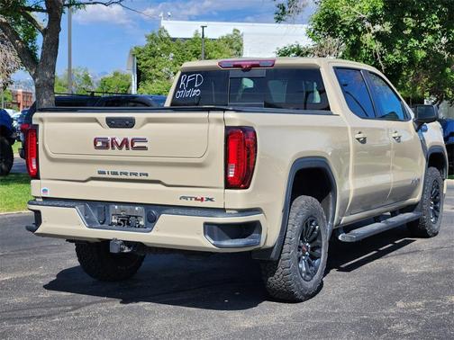 2022 GMC Sierra 1500 AT4X