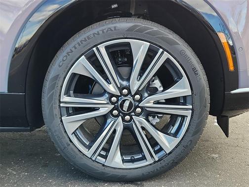 2026 Cadillac OPTIQ Premium Luxury