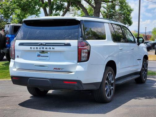 2023 Chevrolet Suburban RST