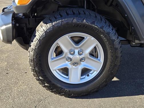 2023 Jeep Gladiator Sport