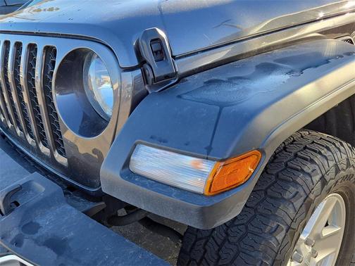 2023 Jeep Gladiator Sport