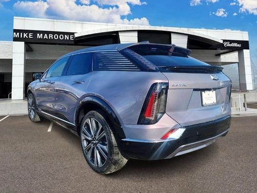 2026 Cadillac OPTIQ Premium Luxury