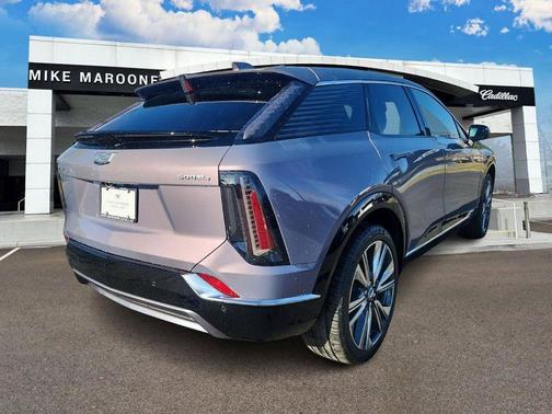 2026 Cadillac OPTIQ Premium Luxury