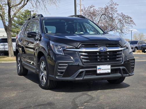 Crystal Black Silica 2023 Subaru Ascent Premium 8-Passenger