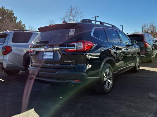 2023 Subaru Ascent Premium 8-Passenger