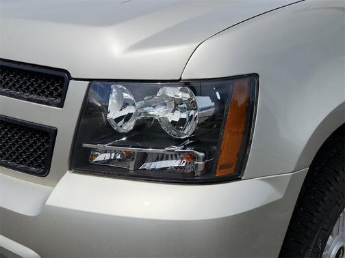 2013 Chevrolet Suburban 1500 LTZ