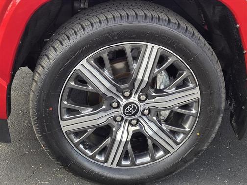 2023 Toyota Sequoia Capstone