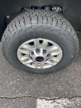 2024 GMC Sierra 2500 SLE
