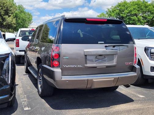 2011 GMC Yukon XL 1500 Denali