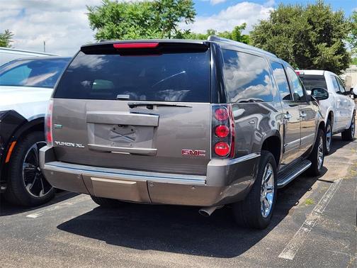 2011 GMC Yukon XL 1500 Denali