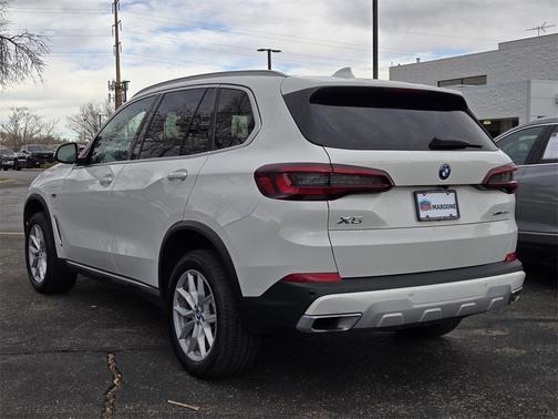 2023 BMW X5 PHEV xDrive45e