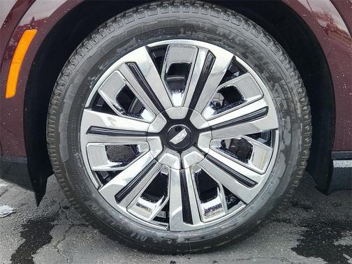 2025 Cadillac Escalade IQ Luxury 2