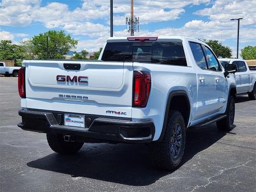 2025 GMC Sierra 1500 AT4X