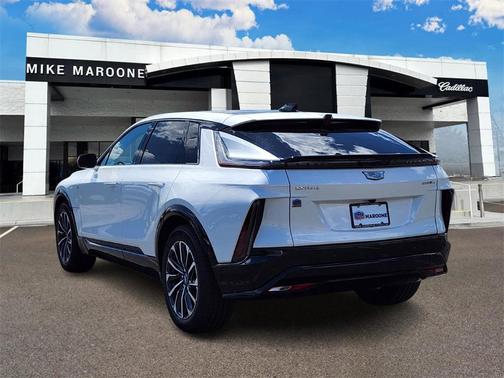 2025 Cadillac LYRIQ Sport
