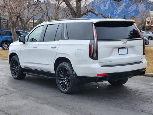 2022 Cadillac Escalade Premium Luxury