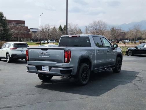 2025 GMC Sierra 1500 Elevation