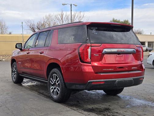 2024 GMC Yukon XL AT4