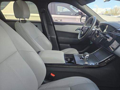 Santorini Black 2024 Land Rover Range Rover Velar Dynamic SE