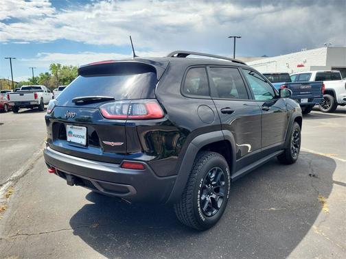 2021 Jeep Cherokee Trailhawk