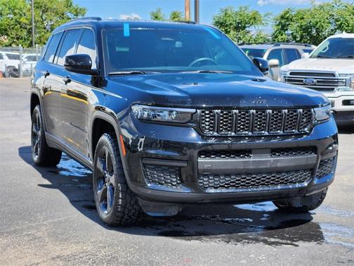 2023 Jeep Grand Cherokee L Laredo