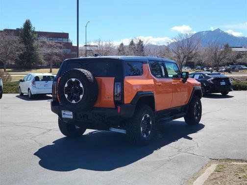 2024 GMC HUMMER EV SUV 2X
