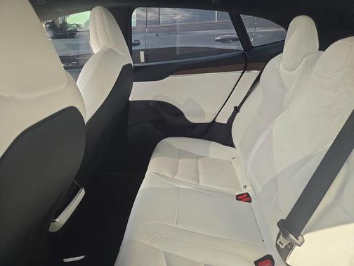 Deep Blue Metallic 2022 Tesla Model S Base