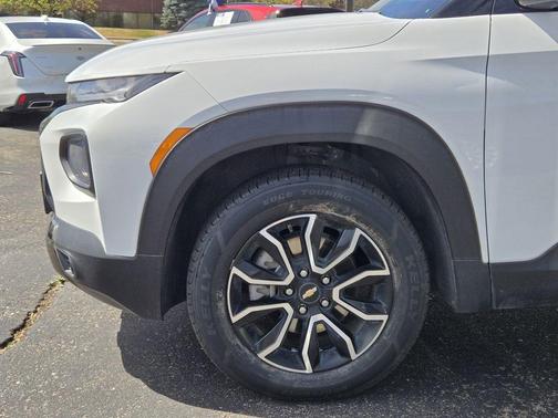 Summit White 2023 Chevrolet Trailblazer ACTIV