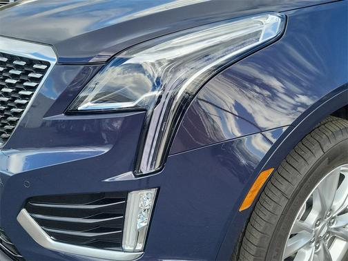 2025 Cadillac XT5 Luxury