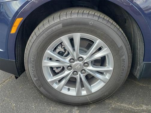 2025 Cadillac XT5 Luxury