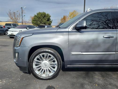2019 Cadillac Escalade Platinum