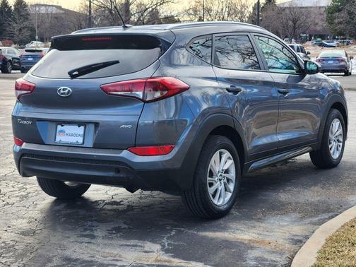 2016 Hyundai TUCSON SE