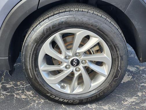 2016 Hyundai TUCSON SE