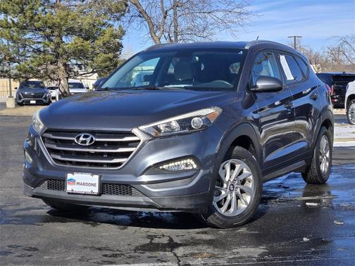 2016 Hyundai TUCSON SE